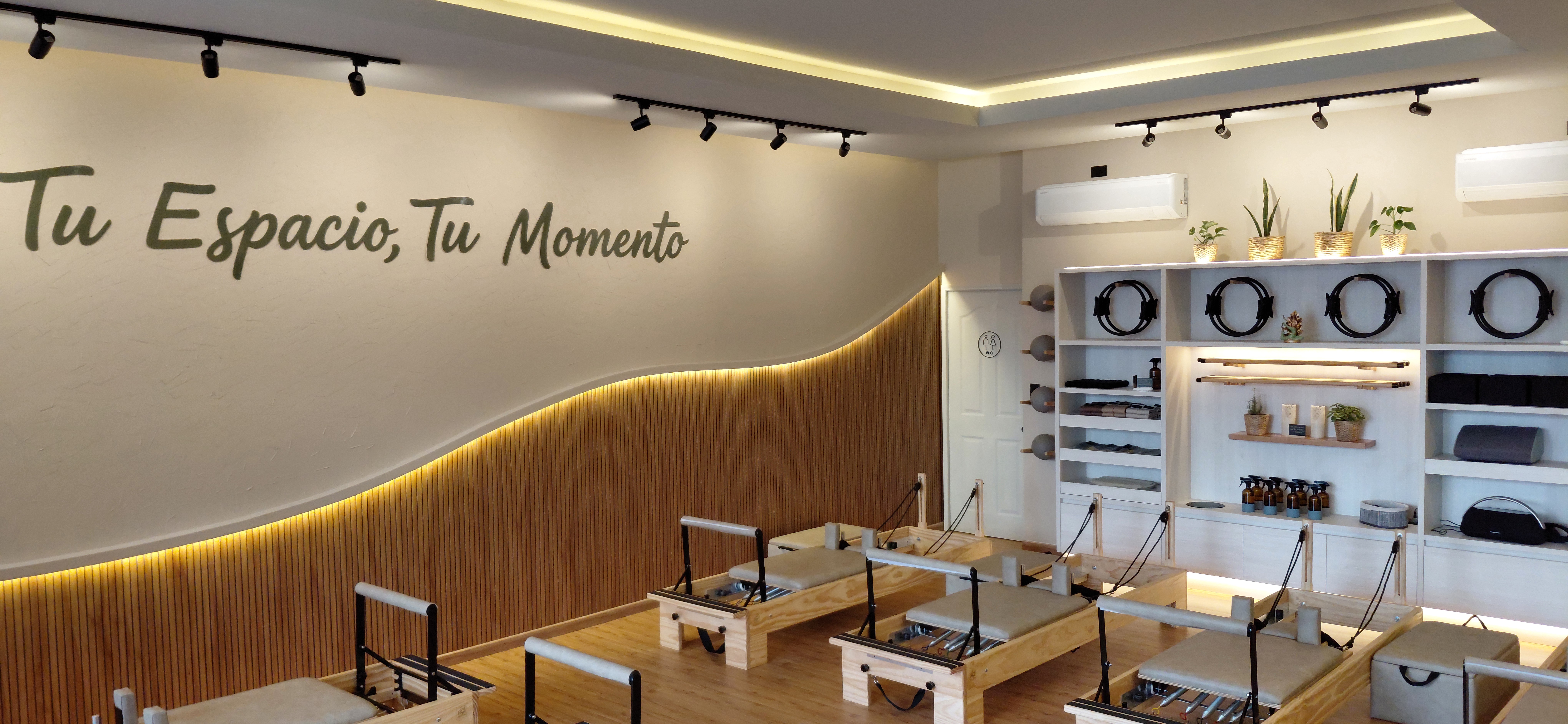 Sala de Pilates Reformer Fluye